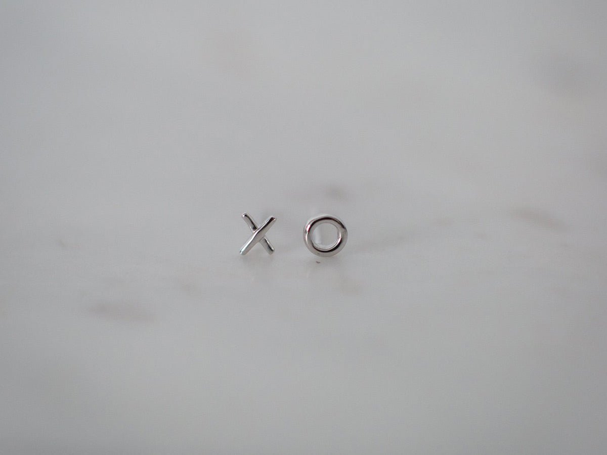 SOPHIE xo sterling silver earring Studs